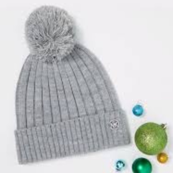 NWT Micheal kors toque / beanie grey with pom - Picture 3 of 12